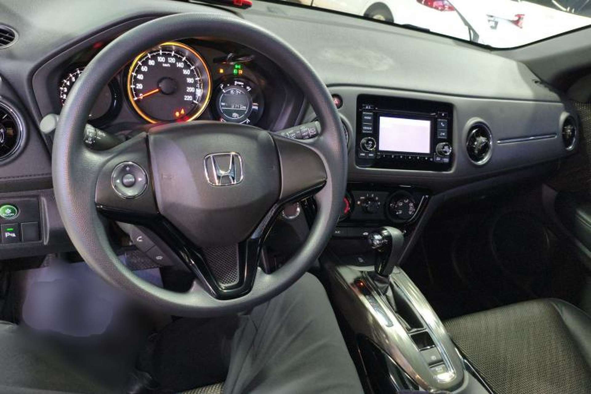 Used Honda XR-V 2017 1.8L EXi CVT Comfort Version Center Console