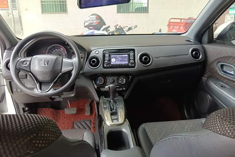Used Honda XR-V 2017 1.5L LXi CVT Classic Edition Center Console