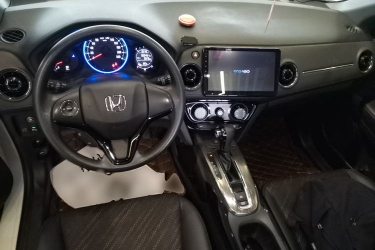 Used Honda XR-V 2017 1.8L EXi CVT Comfort Version Center Console