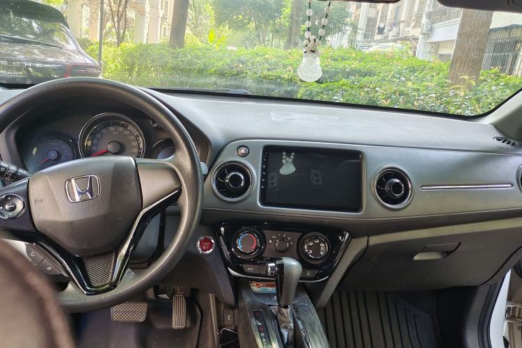 Used Honda XR-V 2017 1.8L EXi CVT Comfort Version Center Console