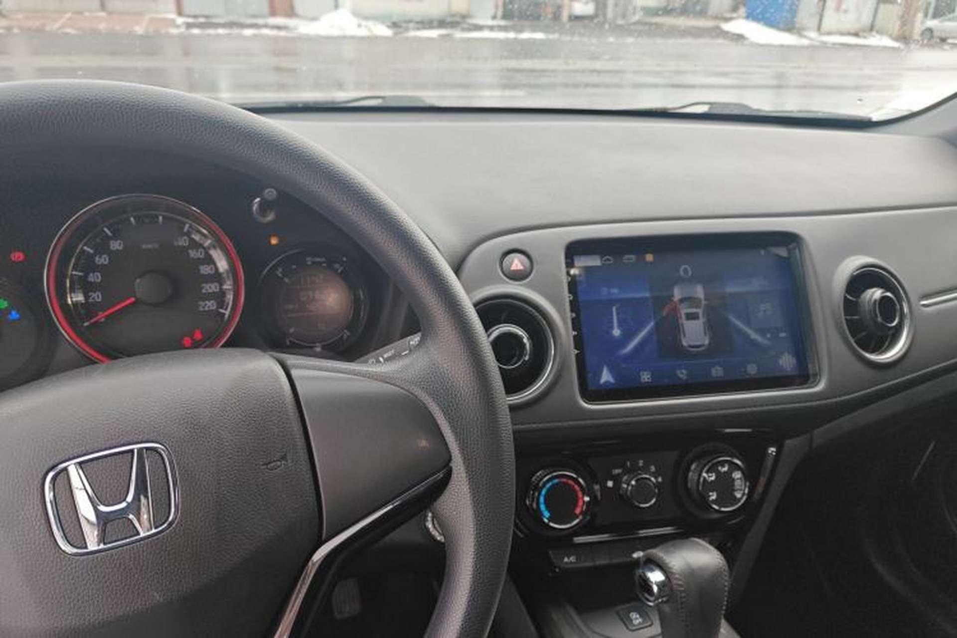 Used Honda XR-V 2017 1.8L EXi CVT Comfort Version Center Console