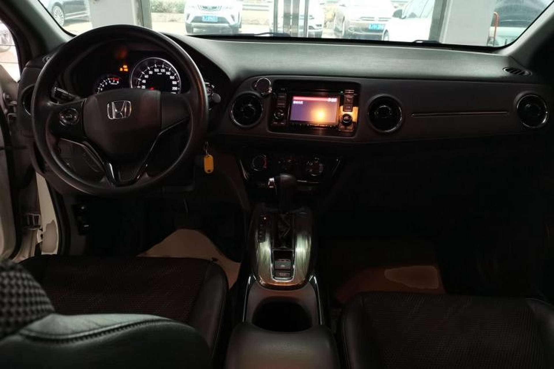 Used Honda XR-V 2017 1.5L LXi CVT Classic Edition Center Console