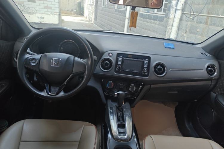 Used Honda XR-V 2017 1.5L LXi CVT Classic Edition Center Console