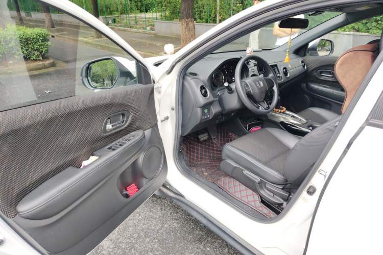 Used Honda XR-V 2017 1.5L LXi CVT Classic Edition Driver Seat
