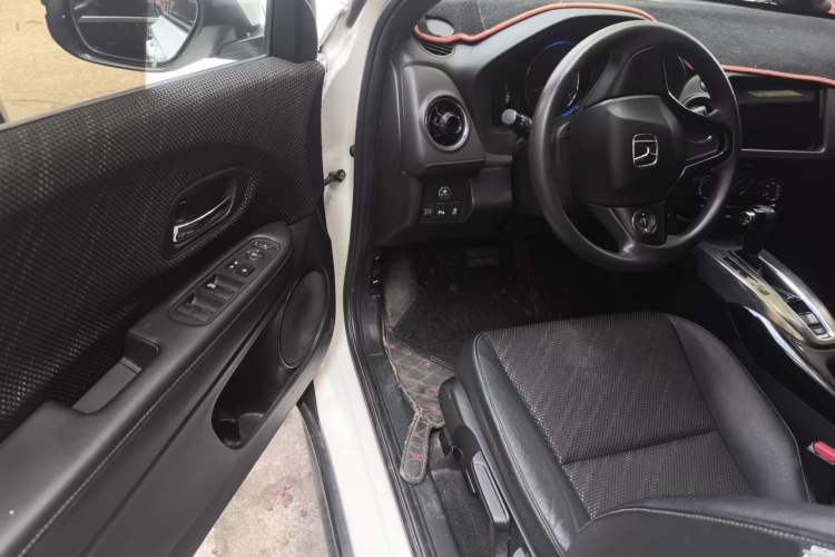 Used Honda XR-V 2017 1.5L LXi CVT Classic Edition Driver Seat