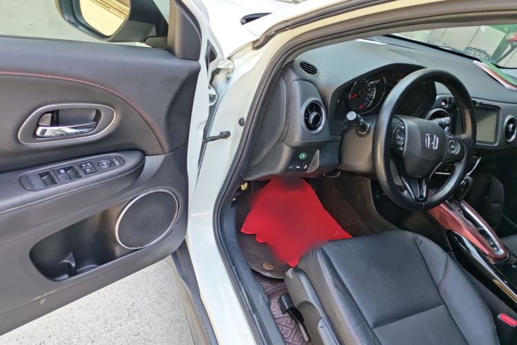 Used Honda XR-V 2017 1.8L VTi CVT Luxury Edition Driver Seat