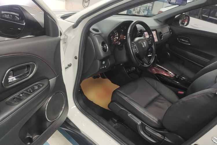 Used Honda XR-V 2017 1.8L VTi CVT Luxury Edition Driver Seat