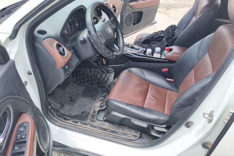 Used Honda XR-V 2017 1.8L VTi CVT Luxury Edition Driver Seat
