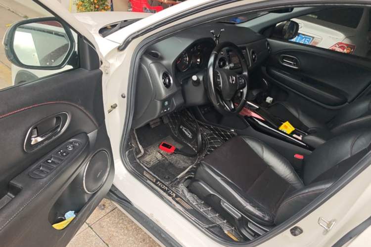 Used Honda XR-V 2017 1.8L VTi CVT Luxury Edition Driver Seat