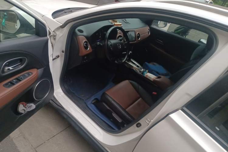 Used Honda XR-V 2017 1.8L VTi CVT Luxury Edition Driver Seat