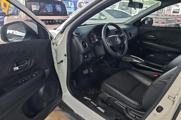 Used Honda XR-V 2017 1.5L LXi CVT Classic Edition Driver Seat