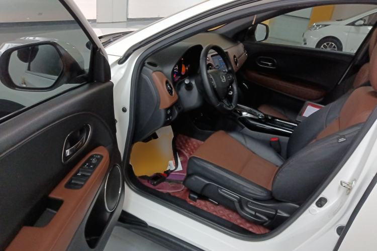 Used Honda XR-V 2017 1.8L VTi CVT Luxury Edition Driver Seat