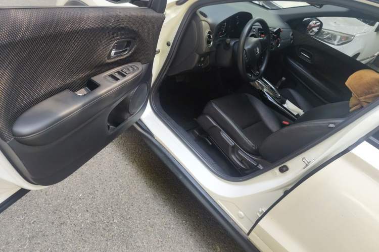 Used Honda XR-V 2017 1.5L LXi CVT Classic Edition Driver Seat