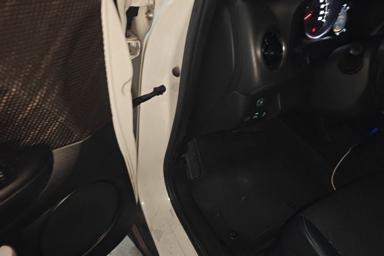 Used Honda XR-V 2017 1.5L LXi CVT Classic Edition Driver Seat
