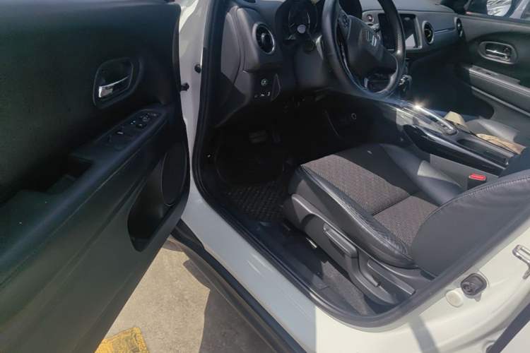 Used Honda XR-V 2017 1.8L EXi CVT Comfort Version Driver Seat