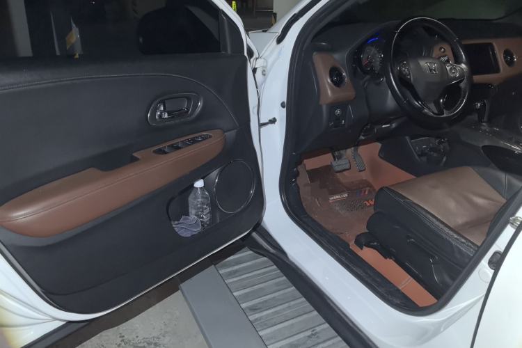 Used Honda XR-V 2017 1.8L VTi CVT Luxury Edition Driver Seat