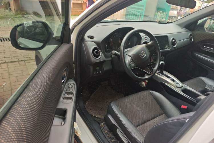 Used Honda XR-V 2017 1.5L LXi CVT Classic Edition Driver Seat
