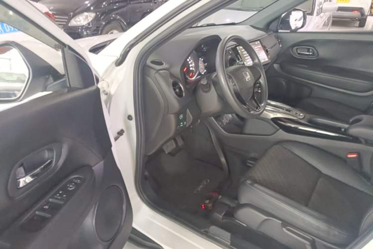 Used Honda XR-V 2017 1.5L LXi CVT Classic Edition Driver Seat