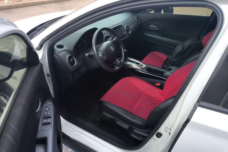 Used Honda XR-V 2017 1.5L LXi CVT Classic Edition Driver Seat