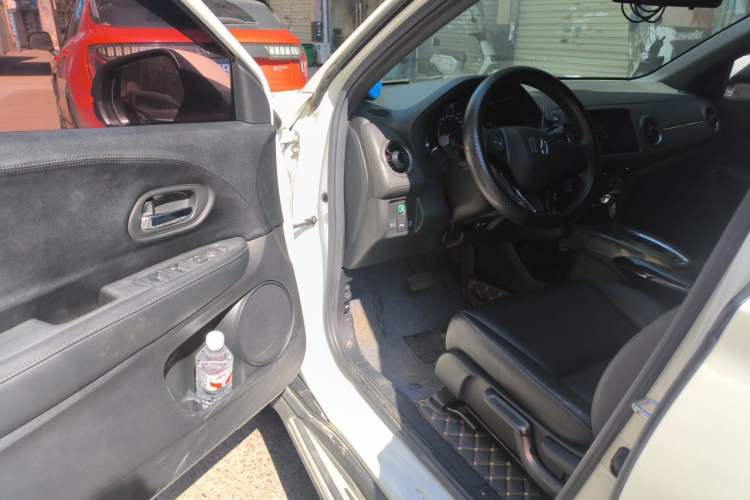 Used Honda XR-V 2017 1.5L LXi CVT Classic Edition Driver Seat