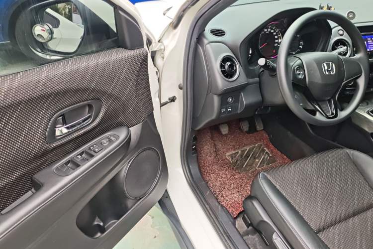Used Honda XR-V 2017 1.8L EXi Manual Comfort Edition Driver Seat