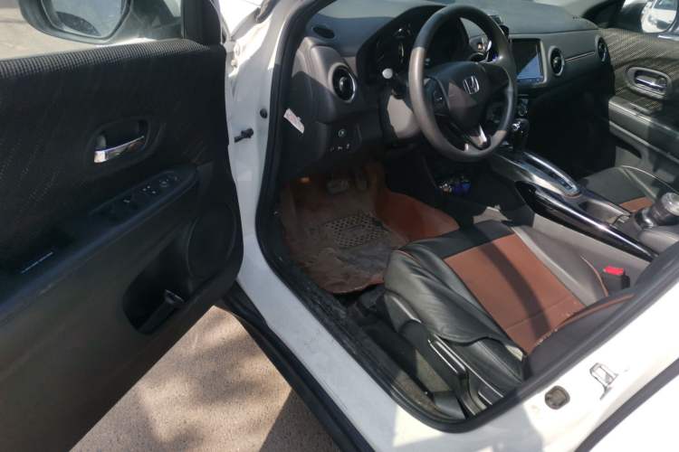 Used Honda XR-V 2017 1.5L LXi CVT Classic Edition Driver Seat
