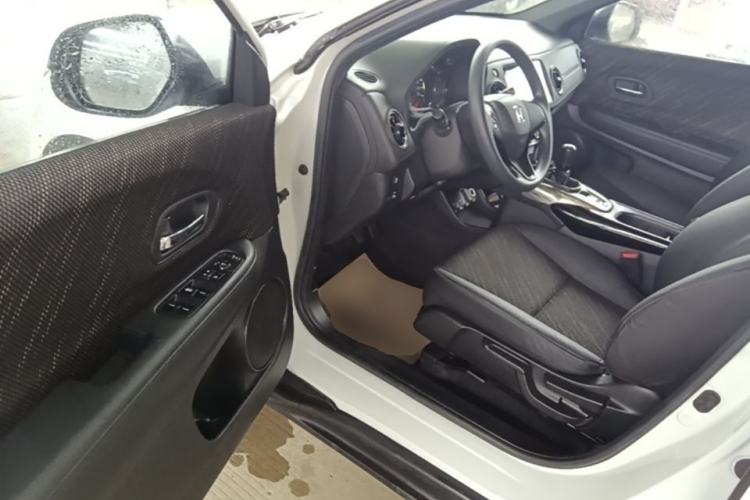 Used Honda XR-V 2017 1.5L LXi Manual Classic Edition Driver Seat