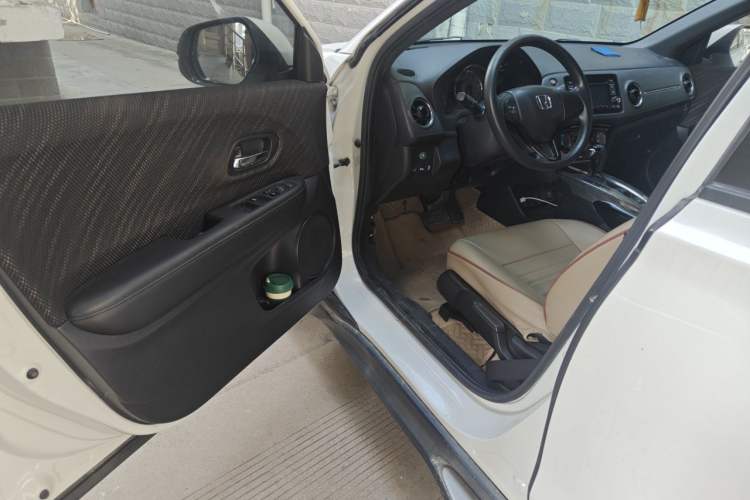 Used Honda XR-V 2017 1.5L LXi CVT Classic Edition Driver Seat