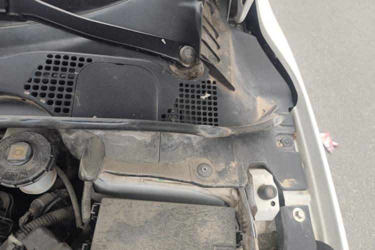 Used Honda XR-V 2017 1.5L LXi CVT Classic Edition Engine Bay Left