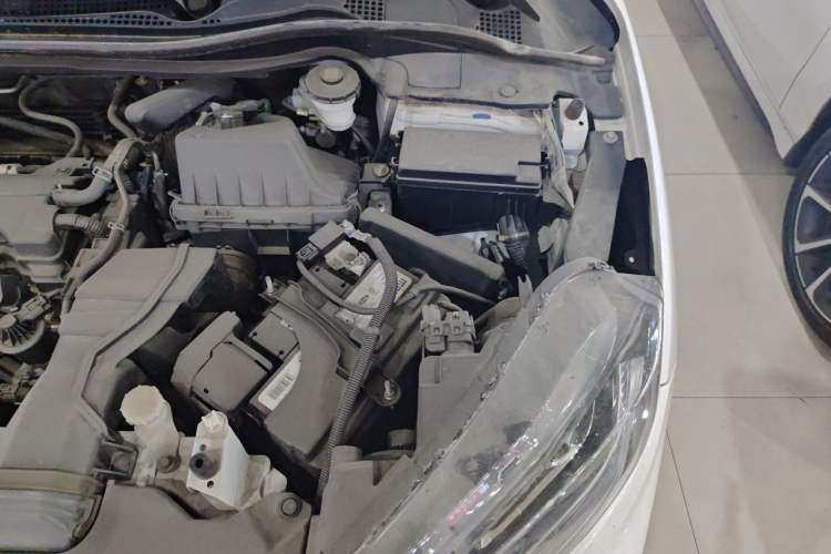 Used Honda XR-V 2017 1.8L EXi CVT Comfort Version Engine Bay Left