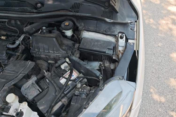Used Honda XR-V 2017 1.8L EXi CVT Comfort Version Engine Bay Left