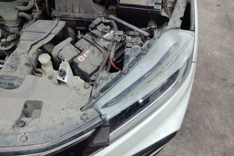 Used Honda XR-V 2017 1.8L EXi CVT Comfort Version Engine Bay Left
