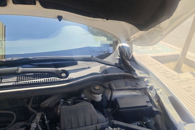 Used Honda XR-V 2017 1.8L EXi Manual Comfort Edition Engine Bay Left