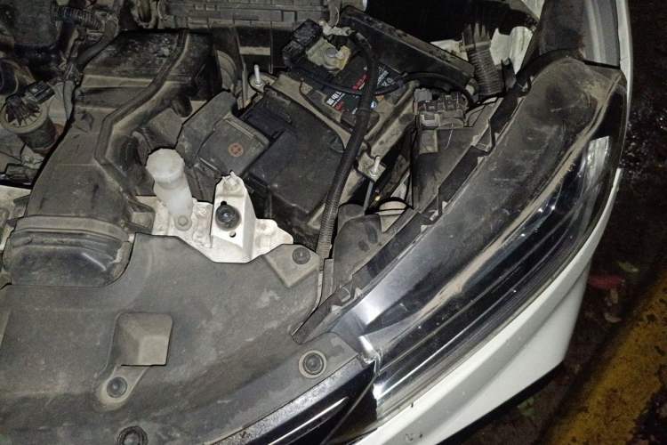 Used Honda XR-V 2017 1.8L EXi CVT Comfort Version Engine Bay Left