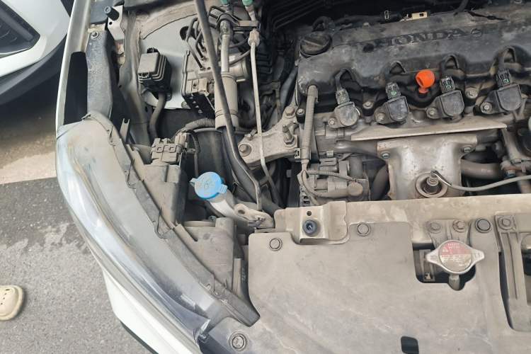 Used Honda XR-V 2017 1.8L EXi CVT Comfort Version Engine Bay Right