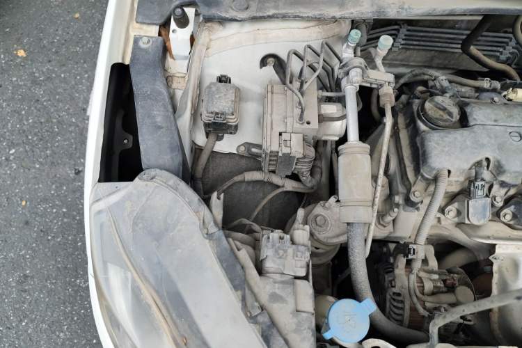Used Honda XR-V 2017 1.8L EXi CVT Comfort Version Engine Bay Right