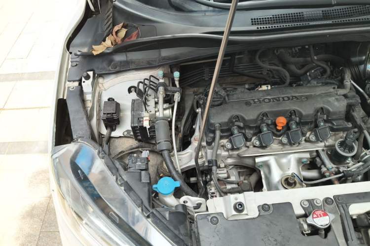 Used Honda XR-V 2017 1.8L EXi CVT Comfort Version Engine Bay Right