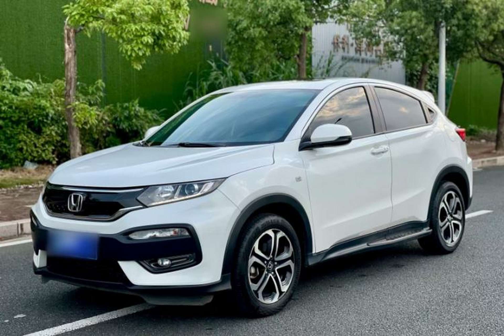 Used Honda XR-V 2017 1.8L EXi CVT Comfort Version Front Left 45 Deg