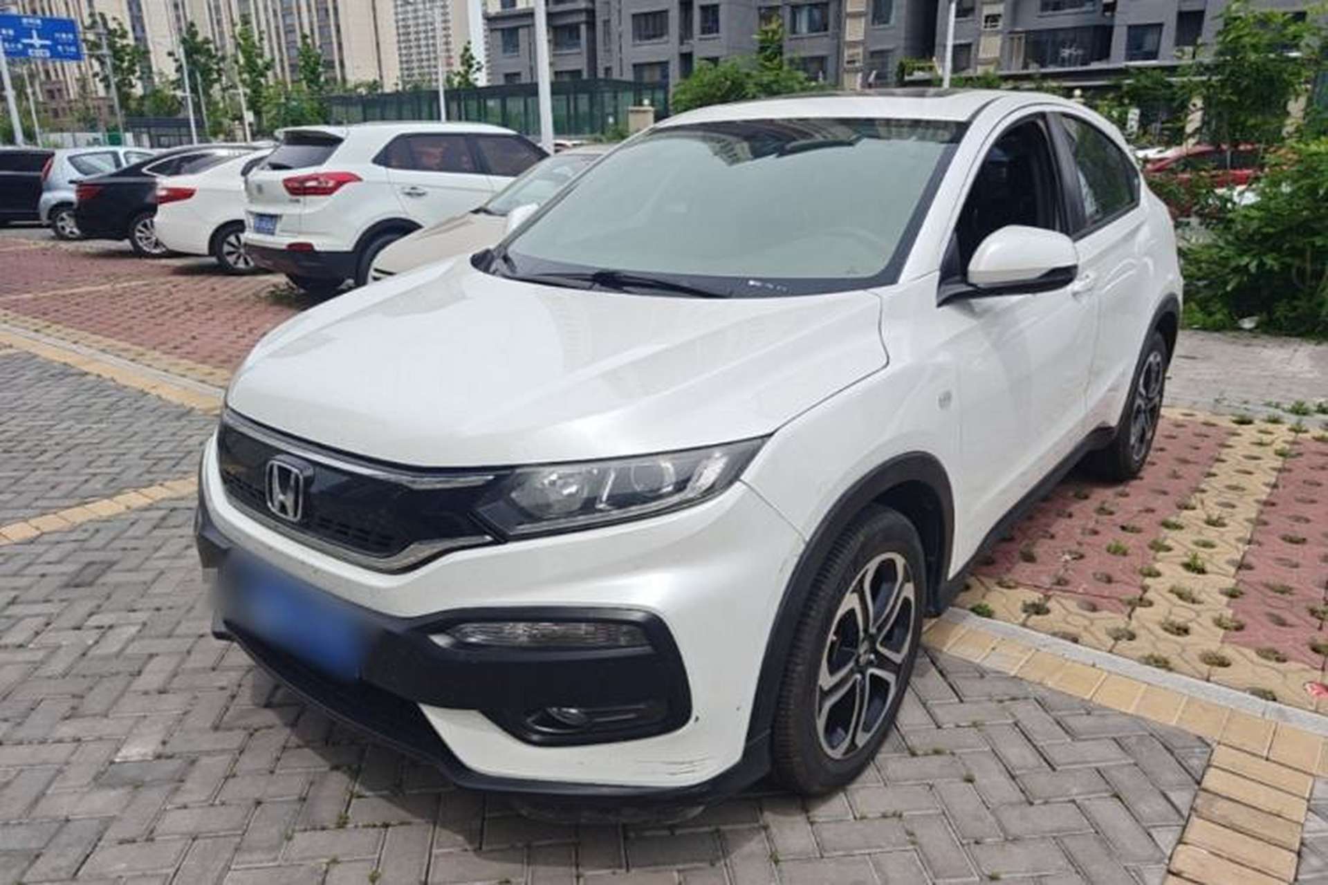 Used Honda XR-V 2017 1.8L EXi CVT Comfort Version Front Left 45 Deg