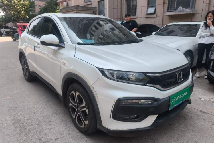Used Honda XR-V 2017 1.8L EXi CVT Comfort Version Front Right 45 Deg
