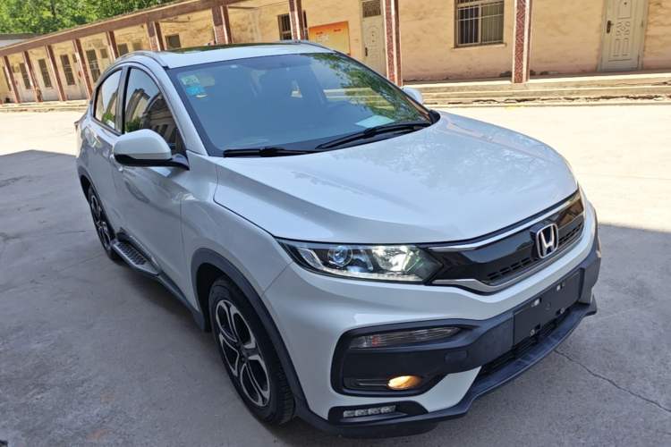 Used Honda XR-V 2017 1.8L VTi CVT Luxury Edition Front Right 45 Deg