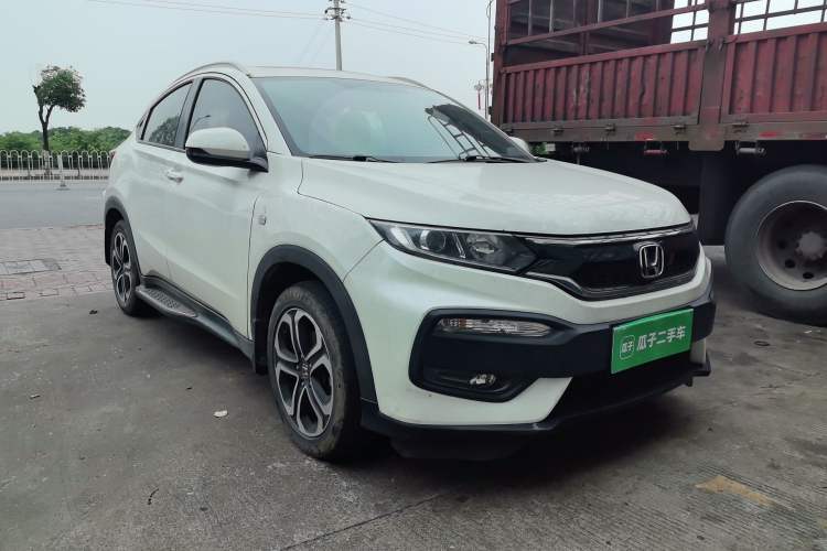 Used Honda XR-V 2017 1.8L EXi CVT Comfort Version Front Right 45 Deg