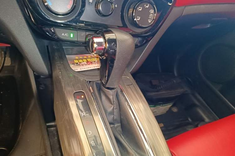 Used Honda XR-V 2017 1.5L LXi CVT Classic Edition Gear Lever