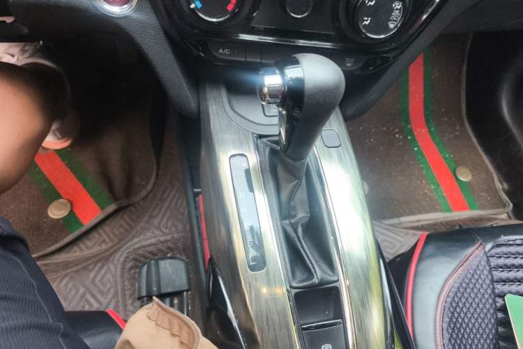 Used Honda XR-V 2017 1.8L EXi CVT Comfort Version Gear Lever