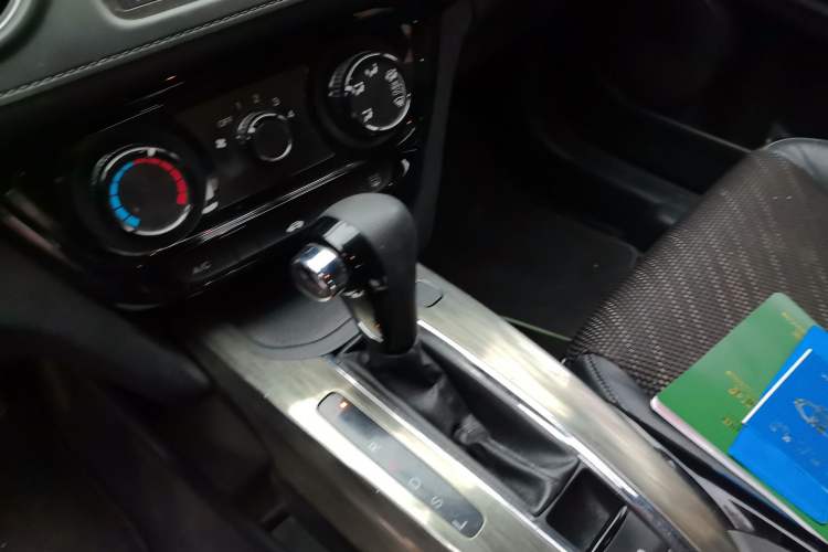 Used Honda XR-V 2017 1.5L LXi CVT Classic Edition Gear Lever