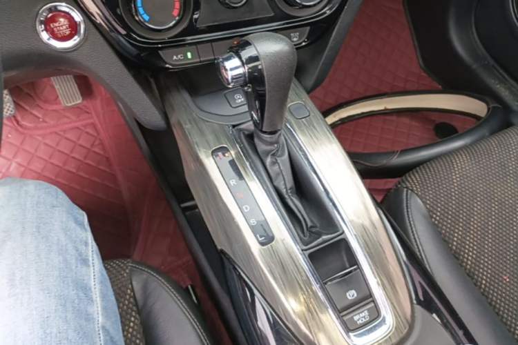 Used Honda XR-V 2017 1.8L EXi CVT Comfort Version Gear Lever