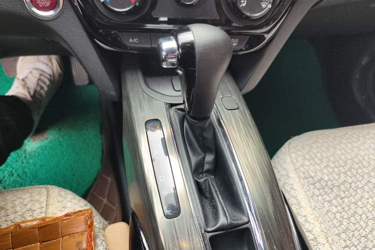 Used Honda XR-V 2017 1.8L EXi CVT Comfort Version Gear Lever