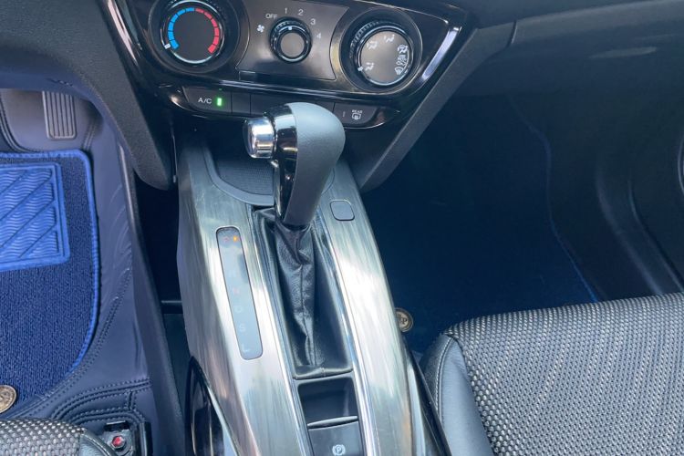 Used Honda XR-V 2017 1.5L LXi CVT Classic Edition Gear Lever