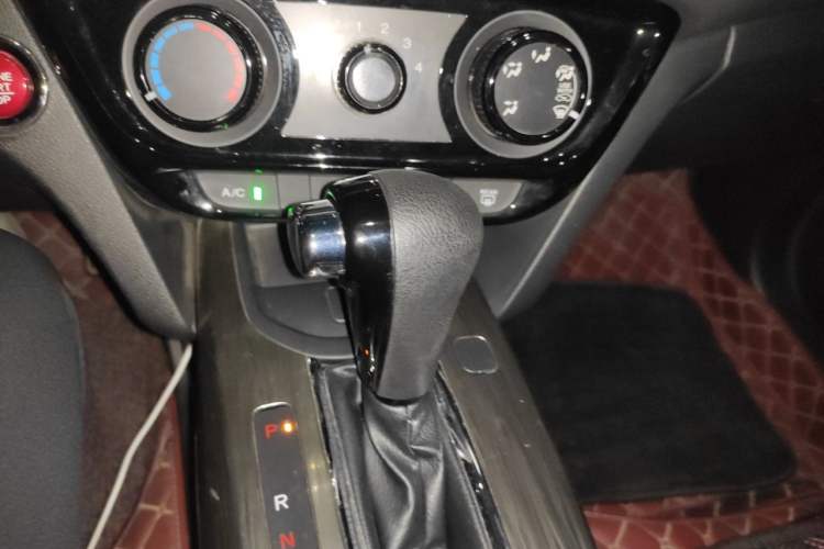 Used Honda XR-V 2017 1.8L EXi CVT Comfort Version Gear Lever