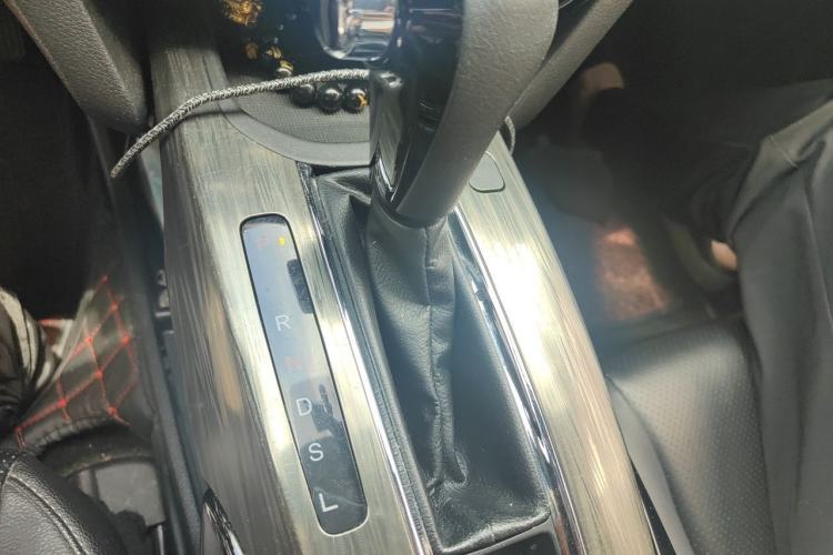 Used Honda XR-V 2017 1.5L LXi CVT Classic Edition Gear Lever